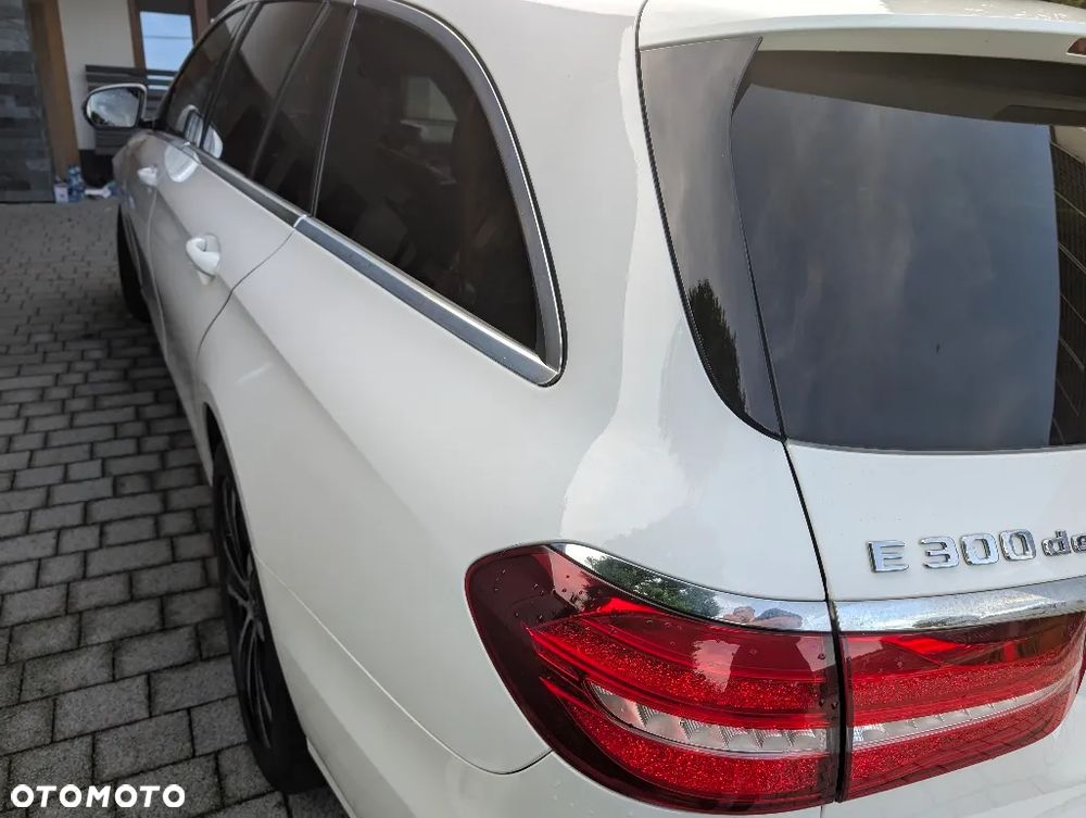 Mercedes-Benz Klasa E ver-300-de-avantgarde - 10