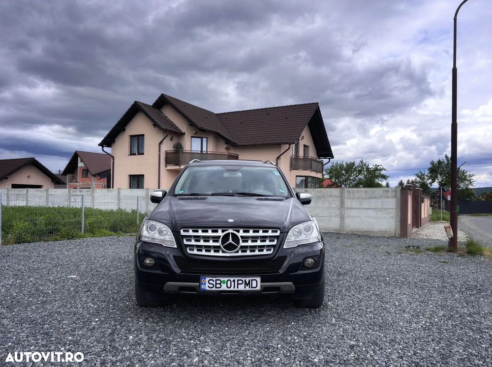 Mercedes-Benz ML - 12
