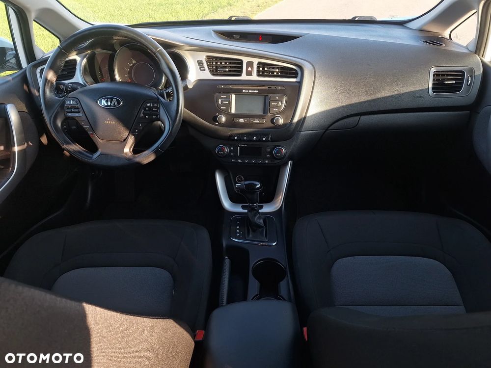 Kia Ceed 1.6 GDI DCT Platinum Edition - 7