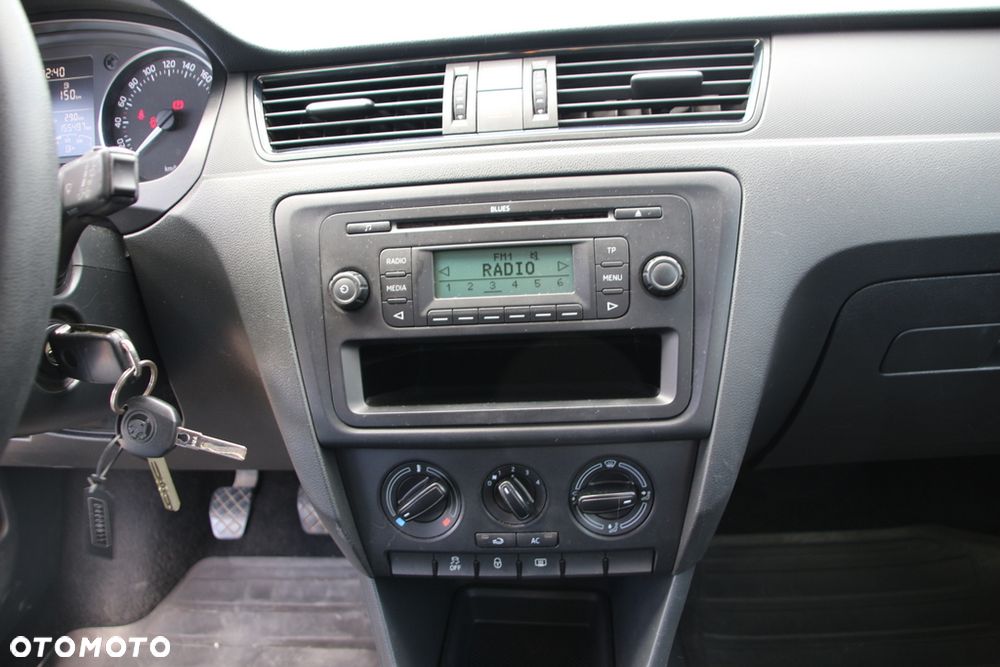 Skoda RAPID 1.2 TSI Active - 12