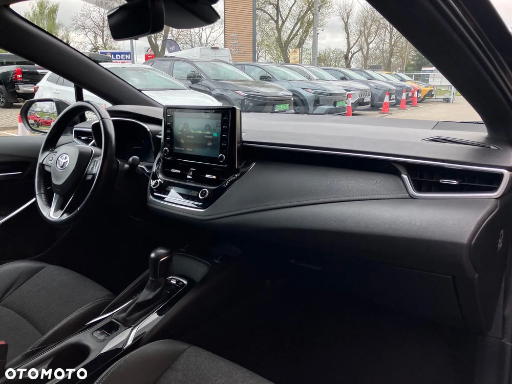 Toyota Corolla 1.8 Hybrid Comfort - 17