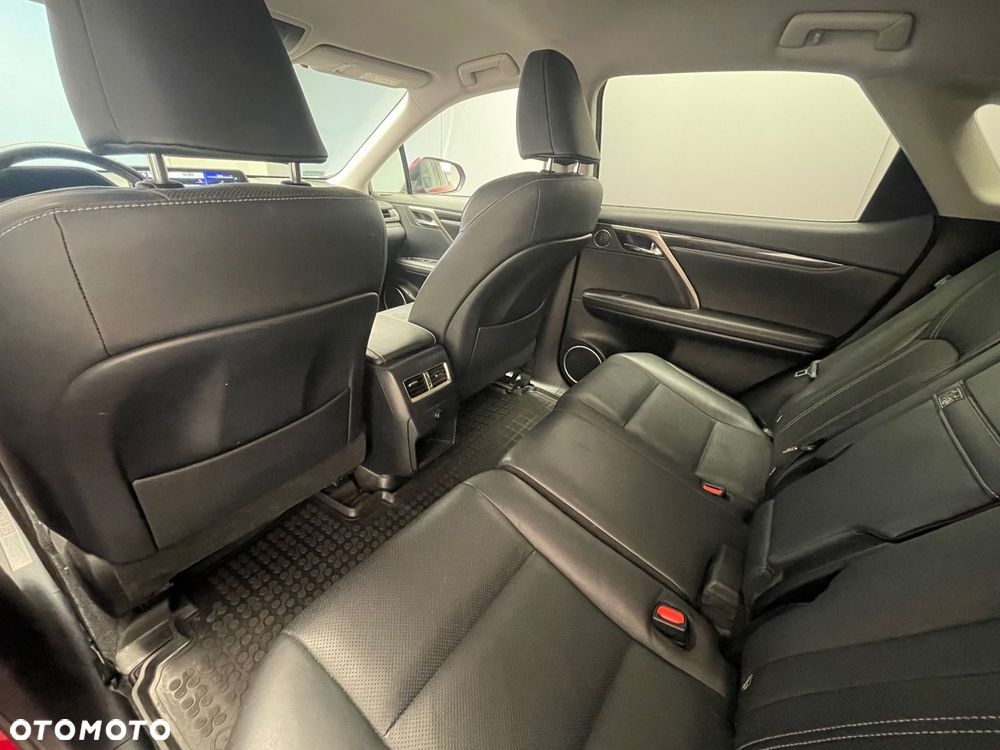 Lexus RX - 11