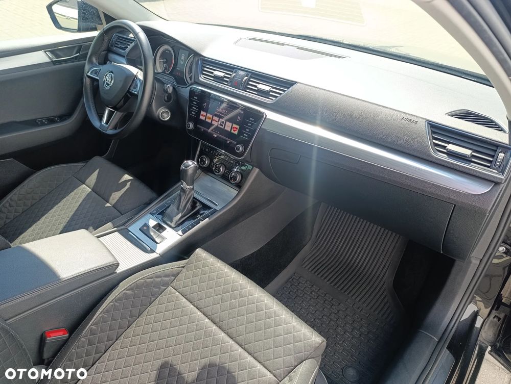 Skoda Superb 2.0 TSI Ambition DSG - 19