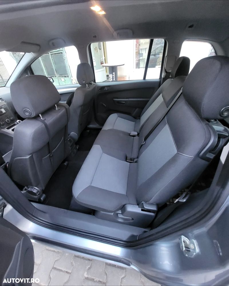 Opel Zafira 1.9 CDTI - 16