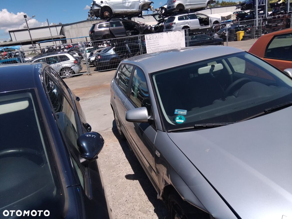 Audi A3 8P Lift 05- z silnikiem 1,6 mpi BSE  I skrzynią JHT lakier kod LY7W - 4