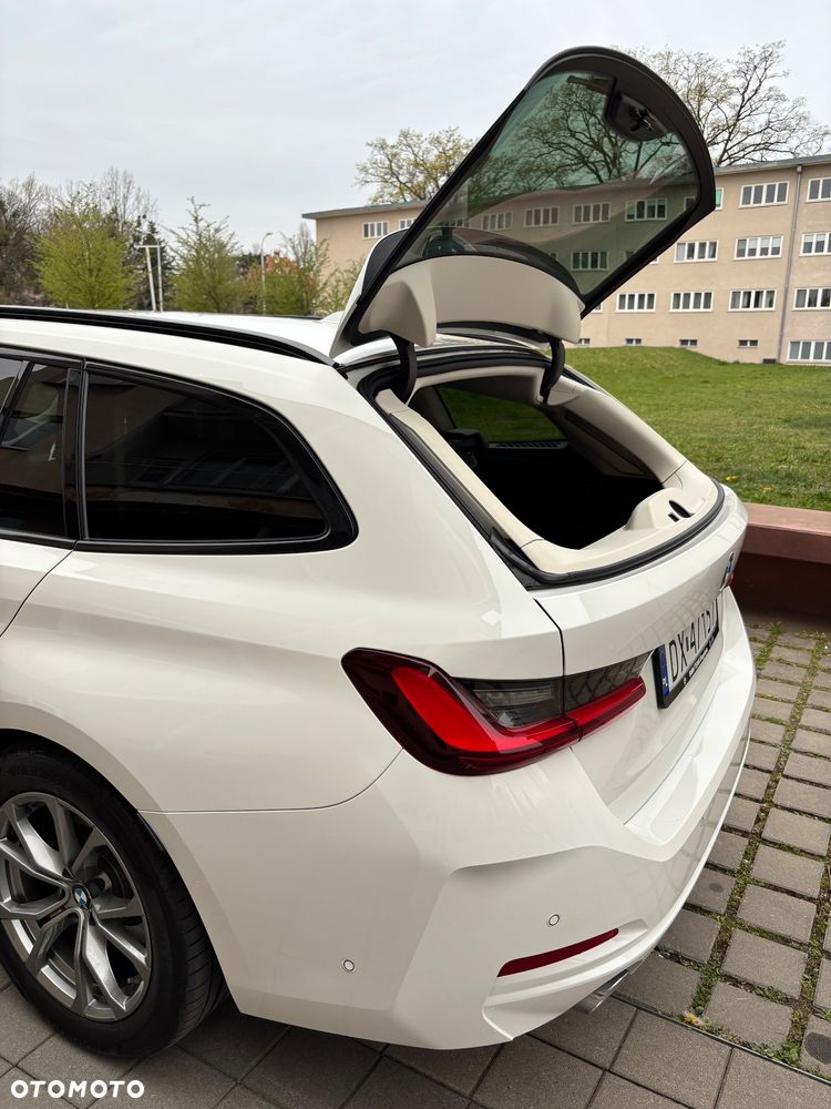 BMW Seria 3 318i - 14