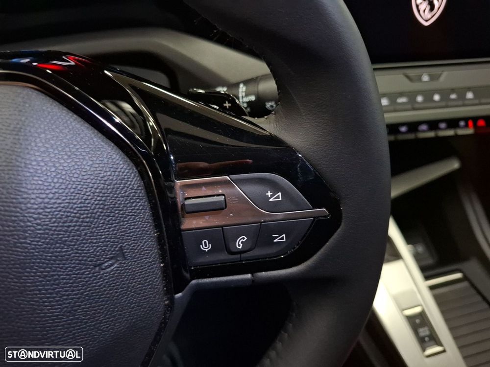 Peugeot 308 SW 1.2 Hybrid Allure e-DCS6 - 17