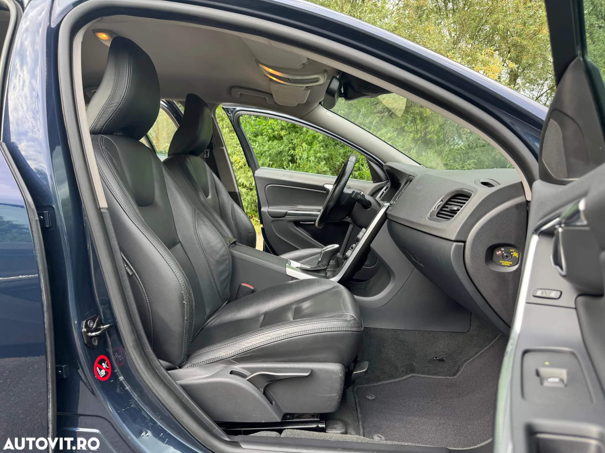 Volvo S60 D2 Powershift Summum - 32