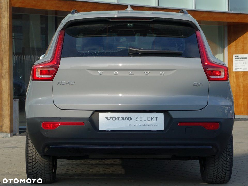 Volvo XC 40 - 6