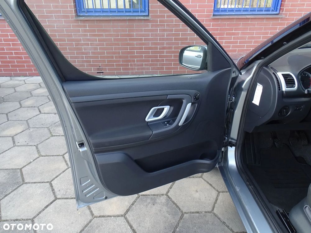 Skoda Roomster 1.4 16V Fresh - 17