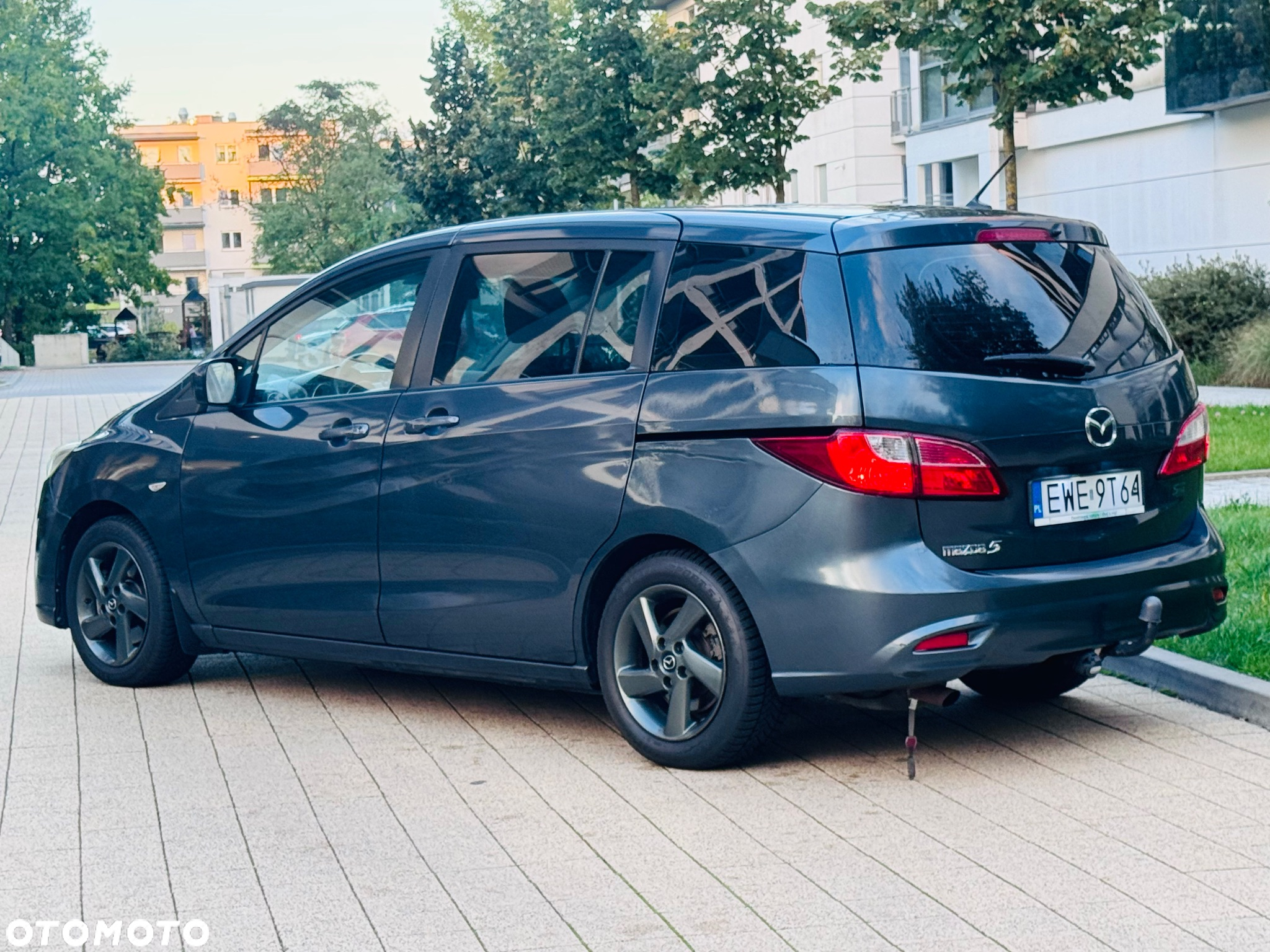 Mazda 5 - 7