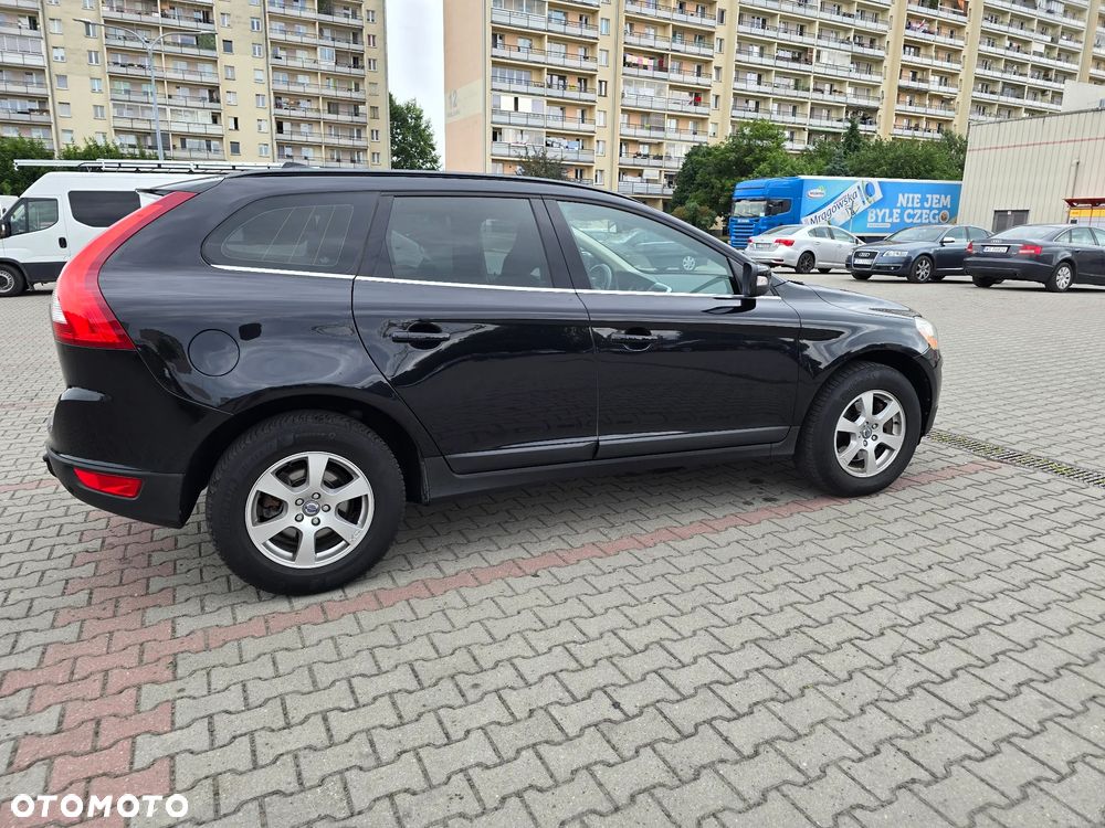 Volvo XC 60 D3 Momentum - 6