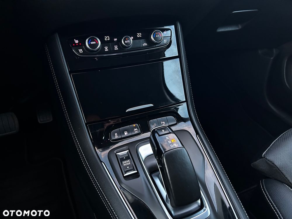 Opel Grandland X Plug-in-Hybrid4 1.6 DI Start/Stop Business INNOVATION - 27