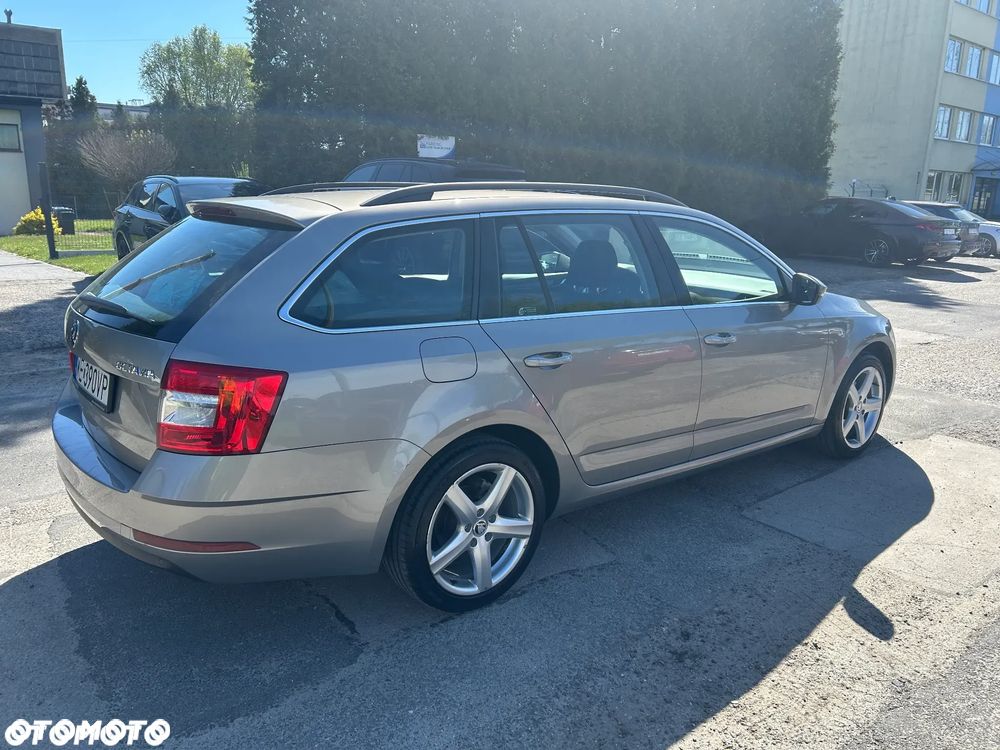 Skoda Octavia 2.0 TDI Style DSG - 17