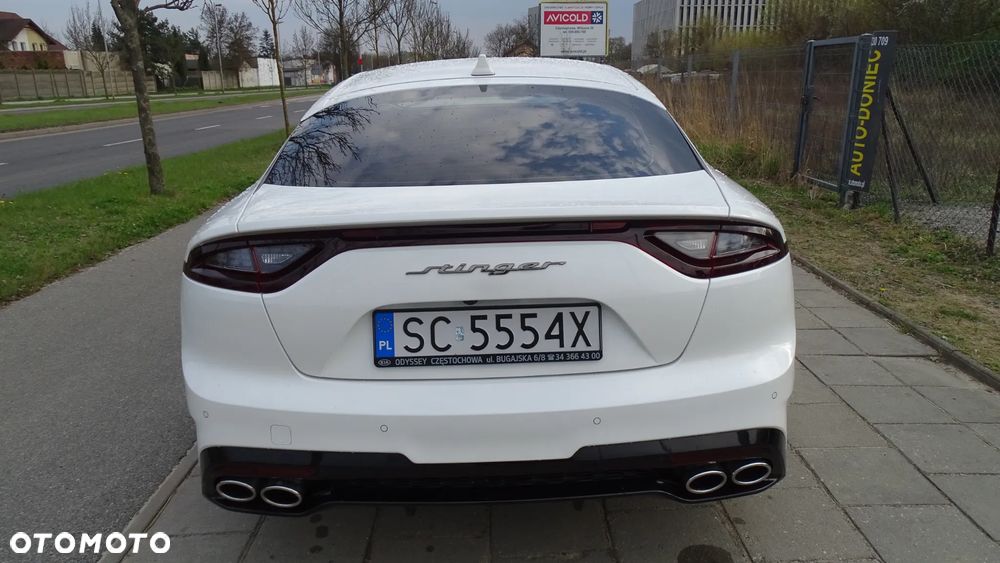 Kia Stinger - 5