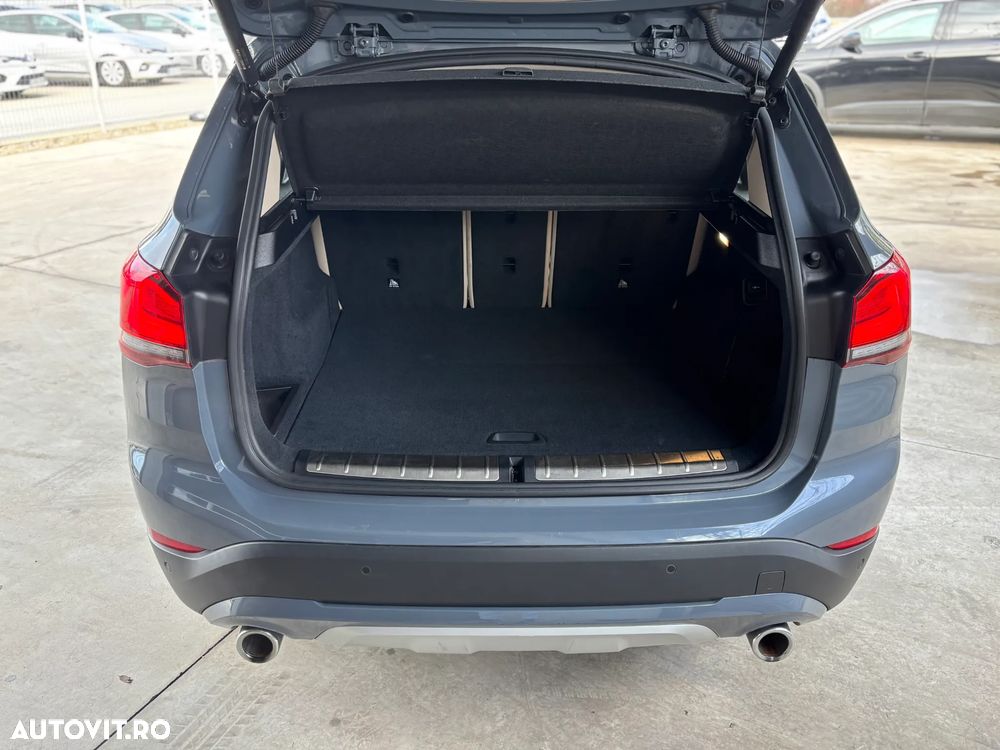 BMW X1 sDrive18d xLine - 11