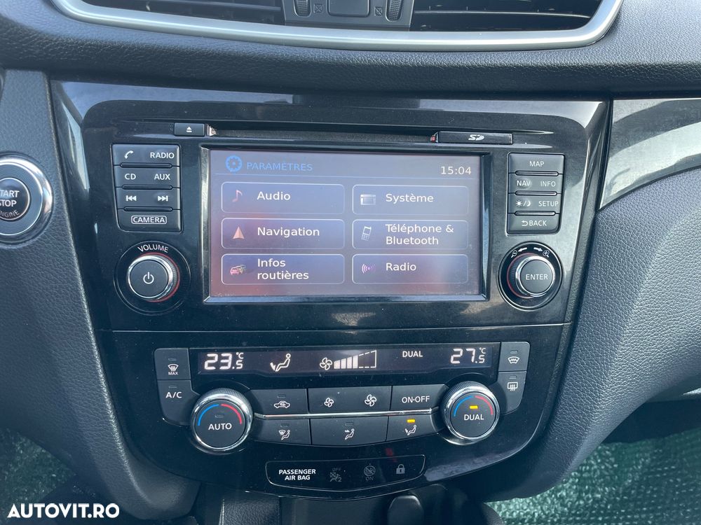 Nissan Qashqai 1.6 DCI Xtronic TEKNA - 33