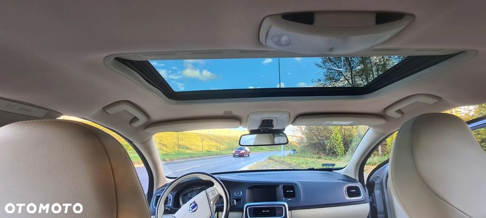 Volvo V60 D4 Geartronic Kinetic - 10