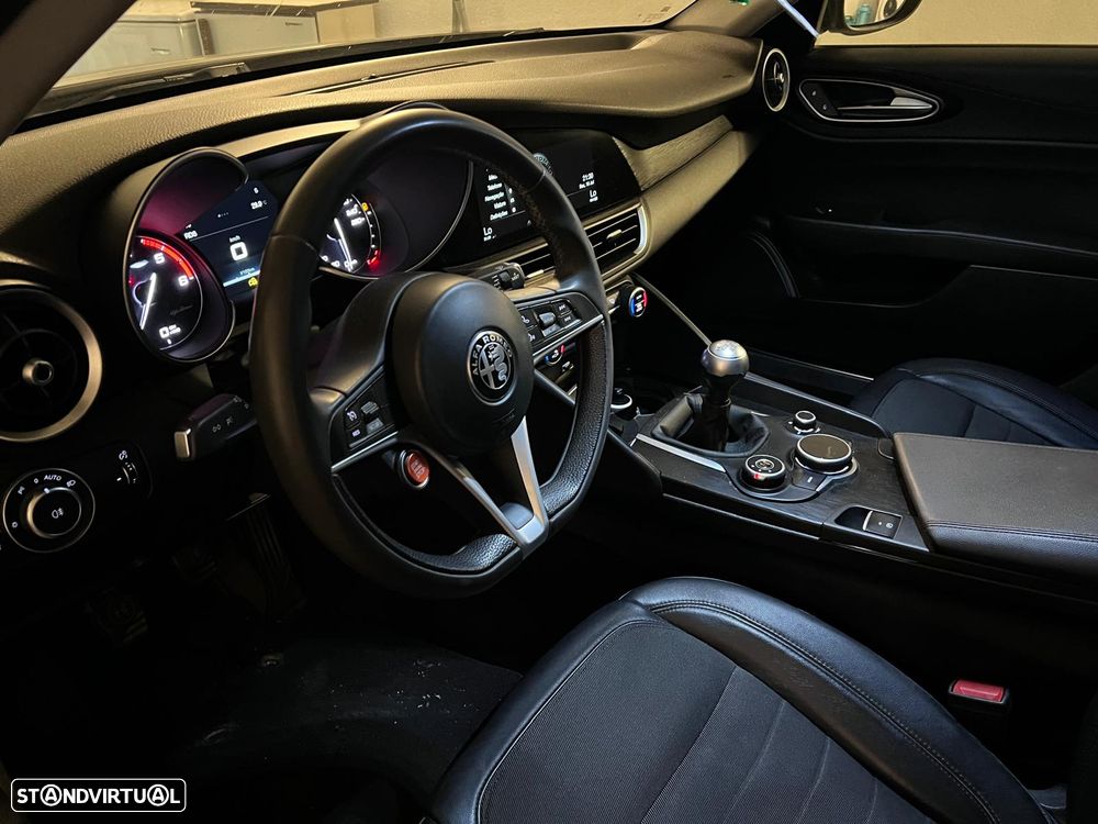 Alfa Romeo Giulia 2.2 D Super - 6