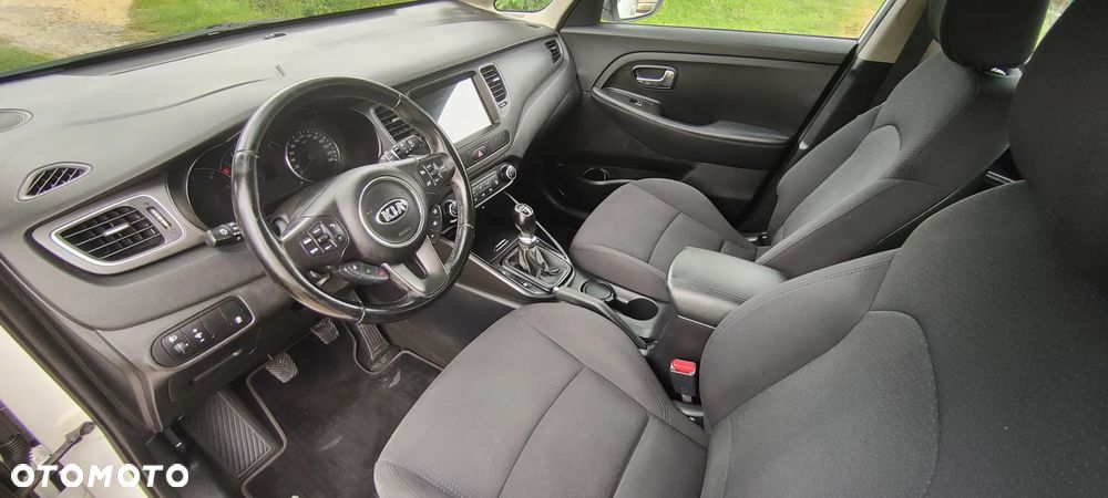 Kia Carens 1.7 CRDi L - 18