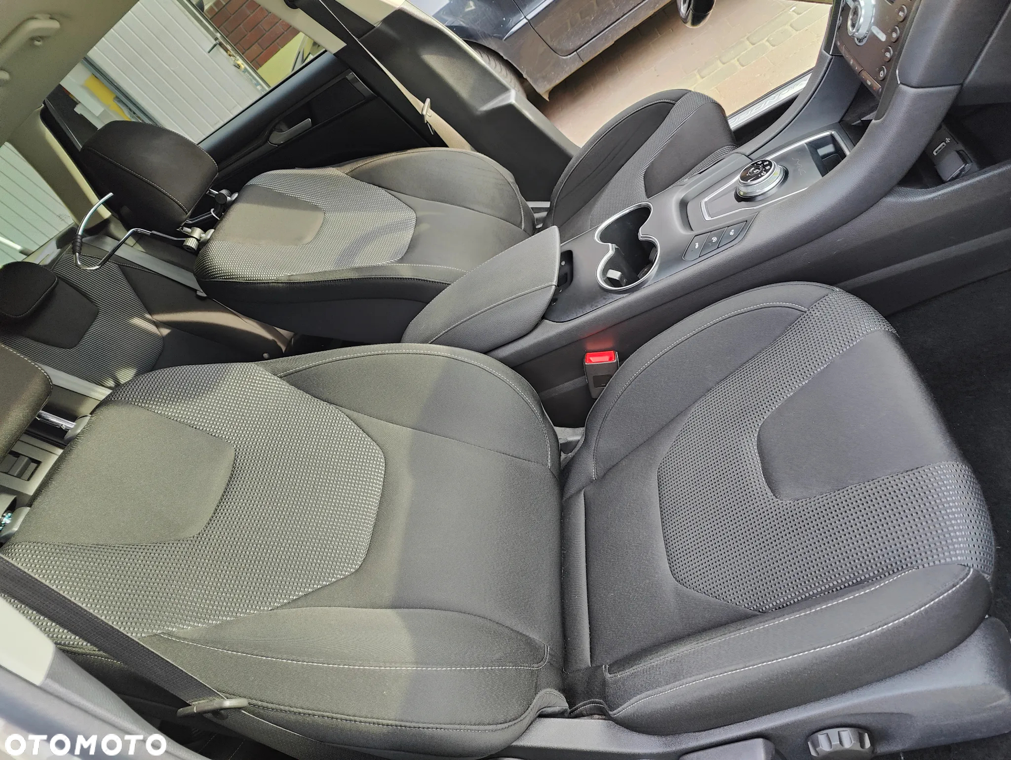 Ford Mondeo 2.0 EcoBlue Executive Plus - 19