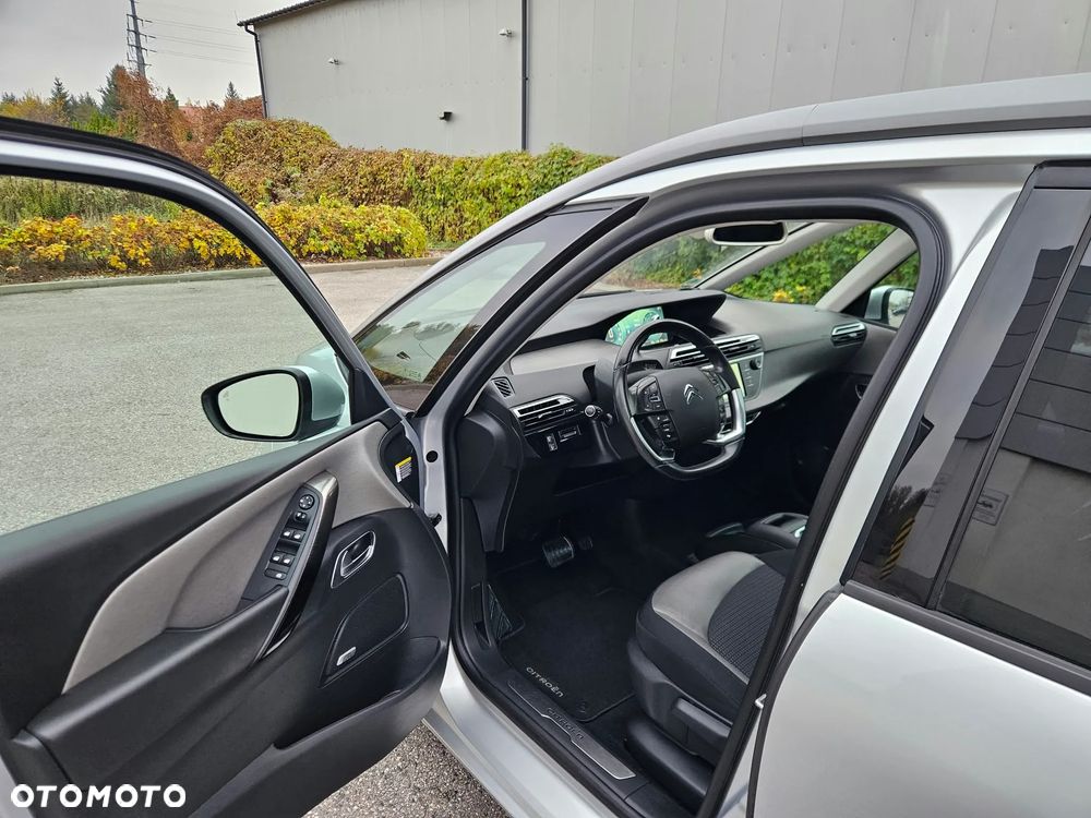 Citroën C4 Grand Picasso BlueHDi 120 EAT6 Exclusive - 16