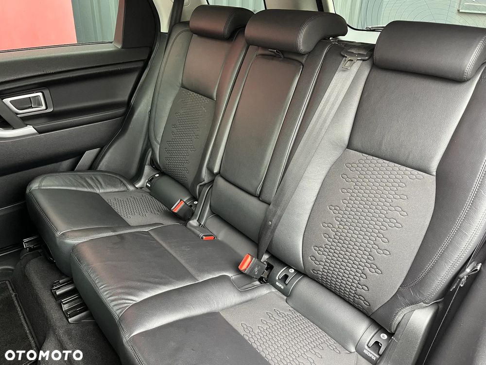 Land Rover Discovery Sport TD4 HSE Luxury - 14