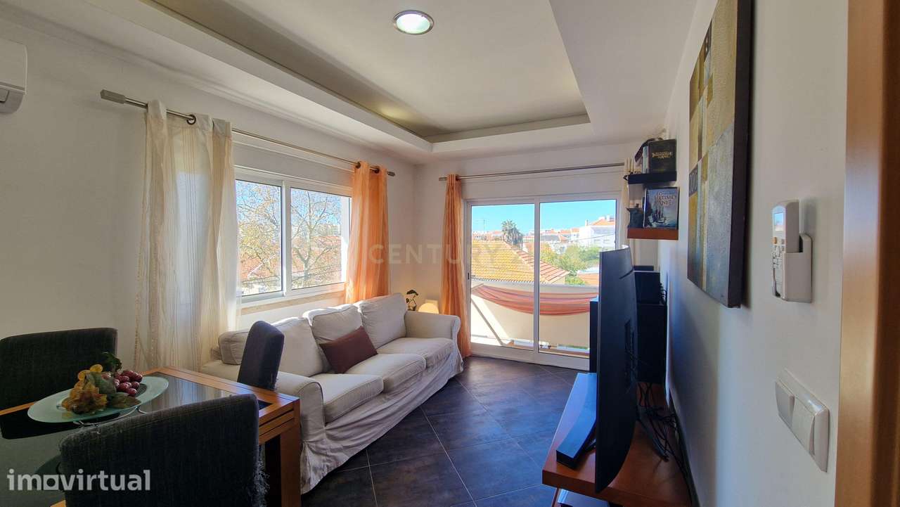 Apartamento T2 remodelado no Feijó - Grande imagem: 5/22