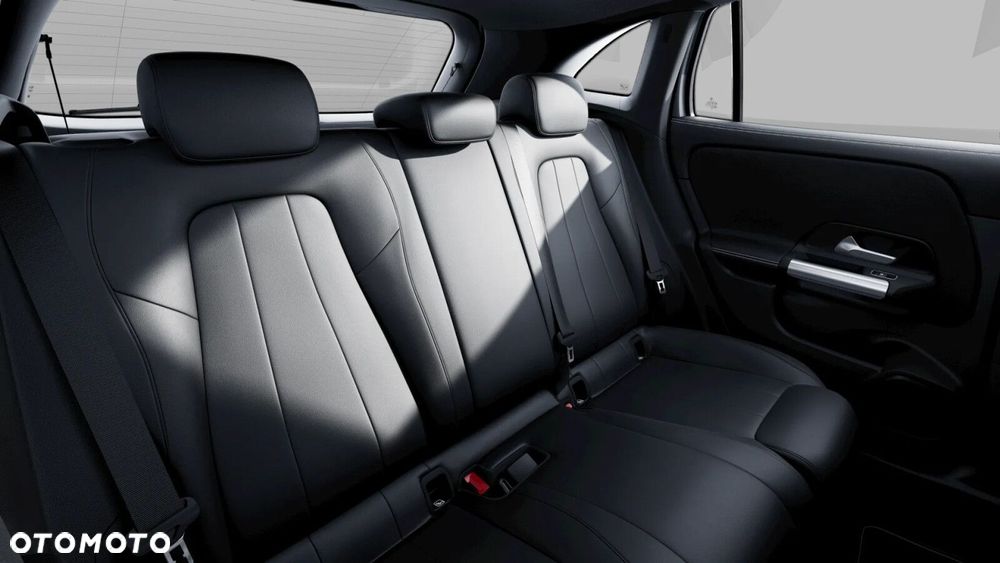 Mercedes-Benz GLA - 35