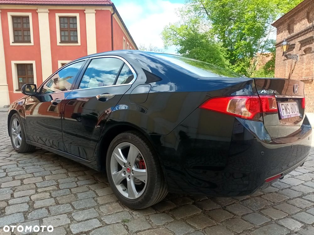 Honda Accord 2.0 Elegance 50 Jahre Edition - 18