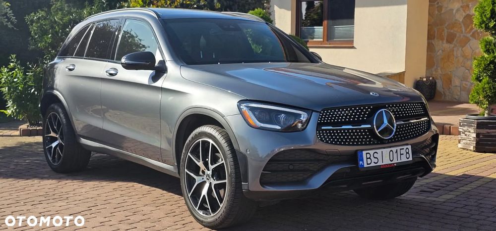Mercedes-Benz GLC 300 4Matic 9G-TRONIC AMG Line Plus - 18