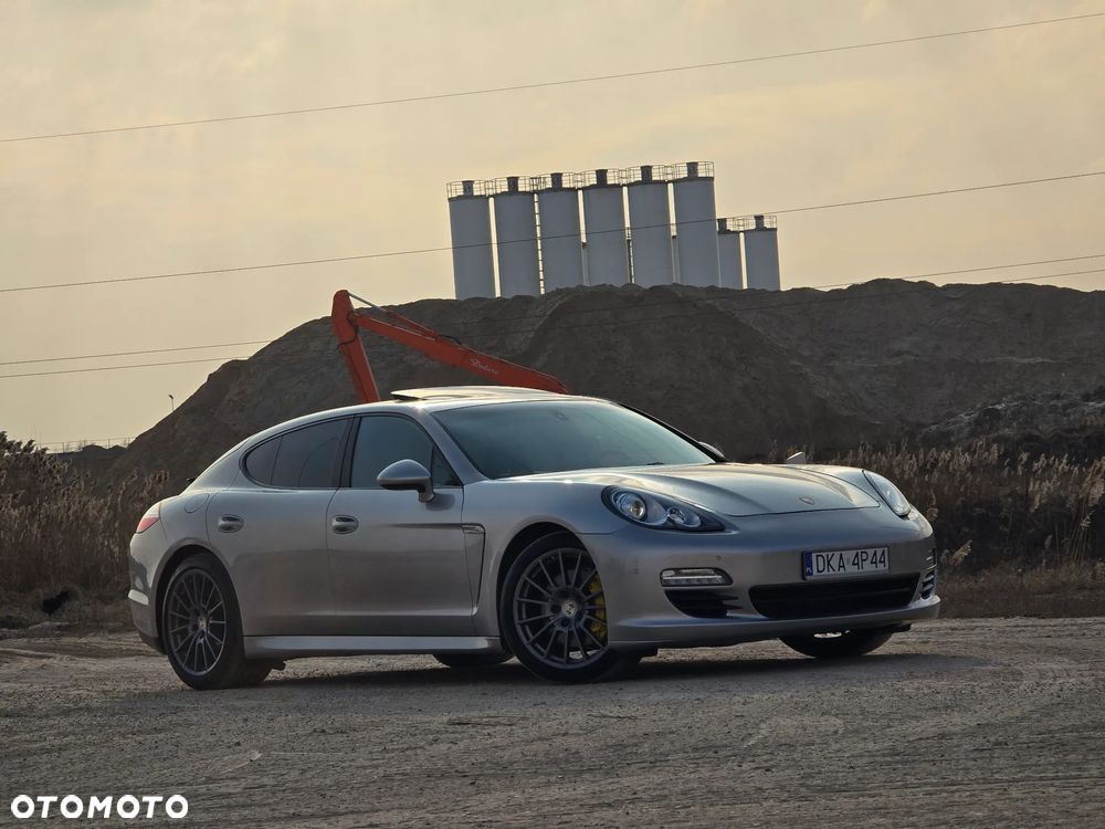 Porsche Panamera 4 PDK Edition - 33