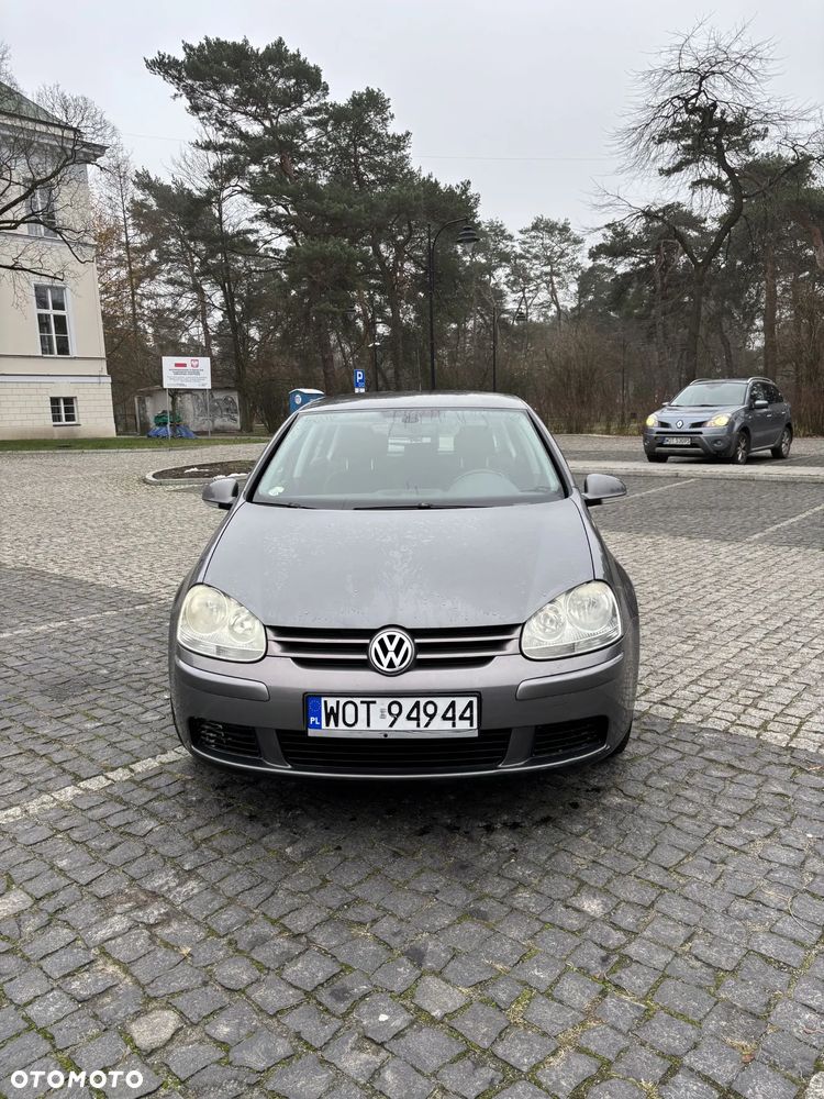 Volkswagen Golf 1.6 Comfortline - 4