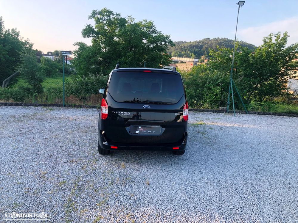 Ford Tourneo Courier 1.0 EcoBoost Titanium - 6