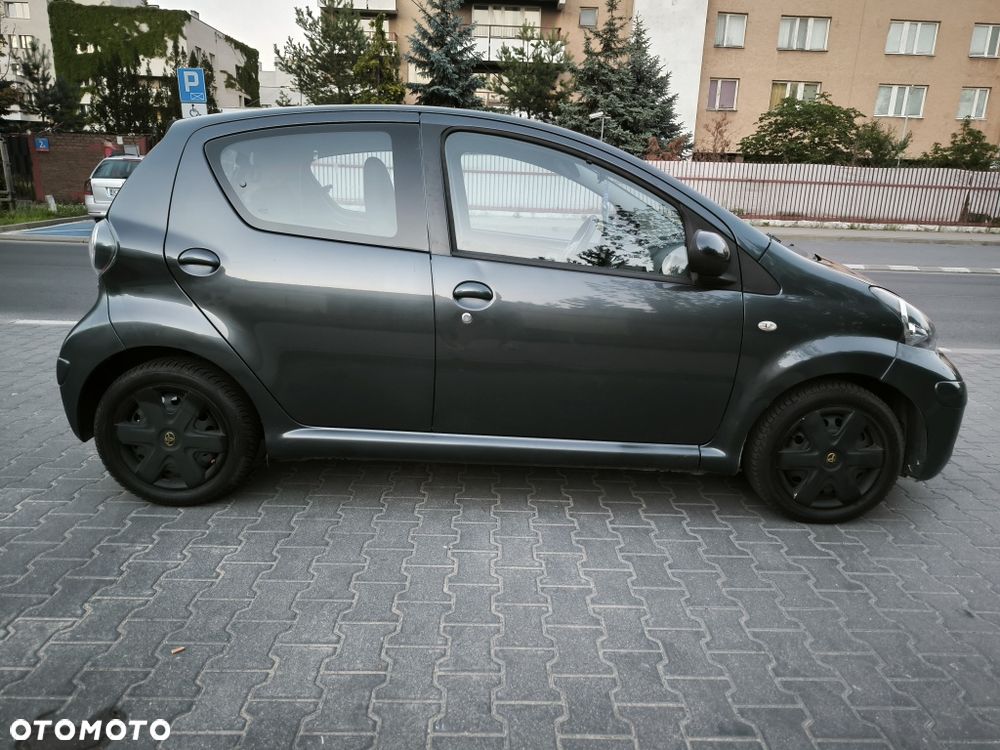 Toyota Aygo - 5