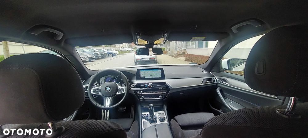 BMW Seria 5 530e iPerformance M Sport sport - 17