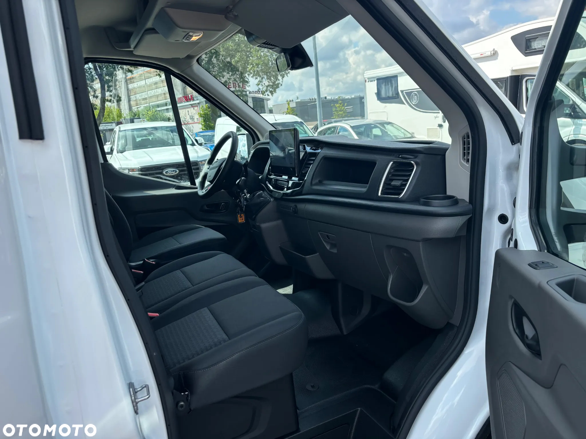 Ford Transit - 12