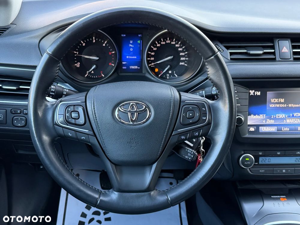 Toyota Avensis 2.0 D-4D Premium - 6