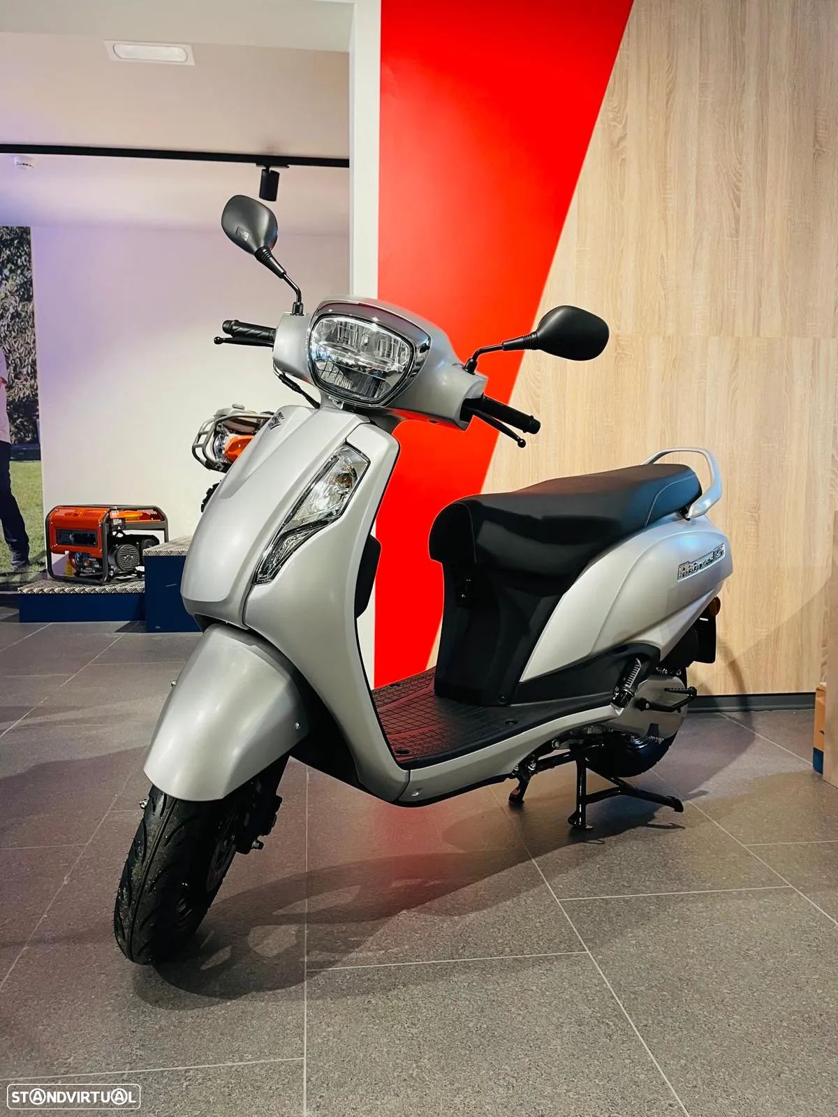 Suzuki Adress - 1