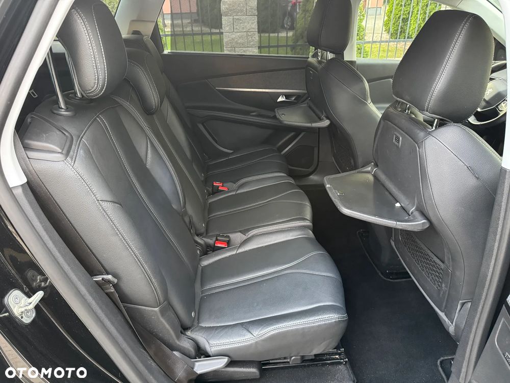 Peugeot 5008 1.6 PureTech Allure S&S EAT8 - 31