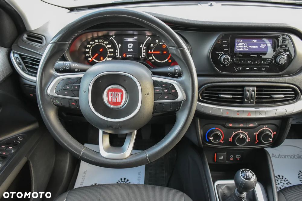 Fiat Tipo 1.4 16V More - 28