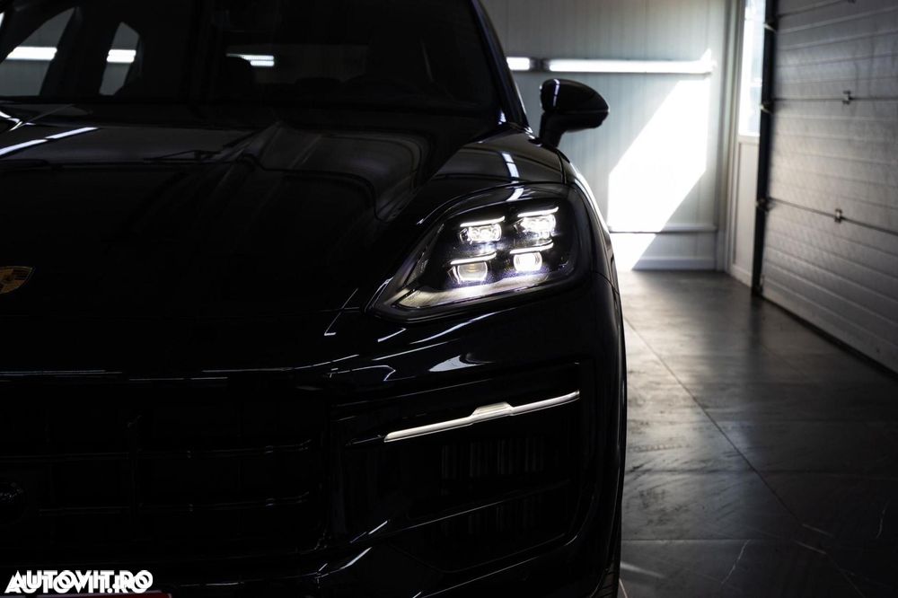 Porsche Cayenne Coupe - 9