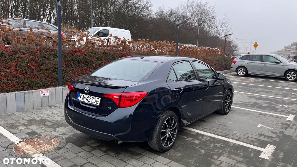 Toyota Corolla - 6