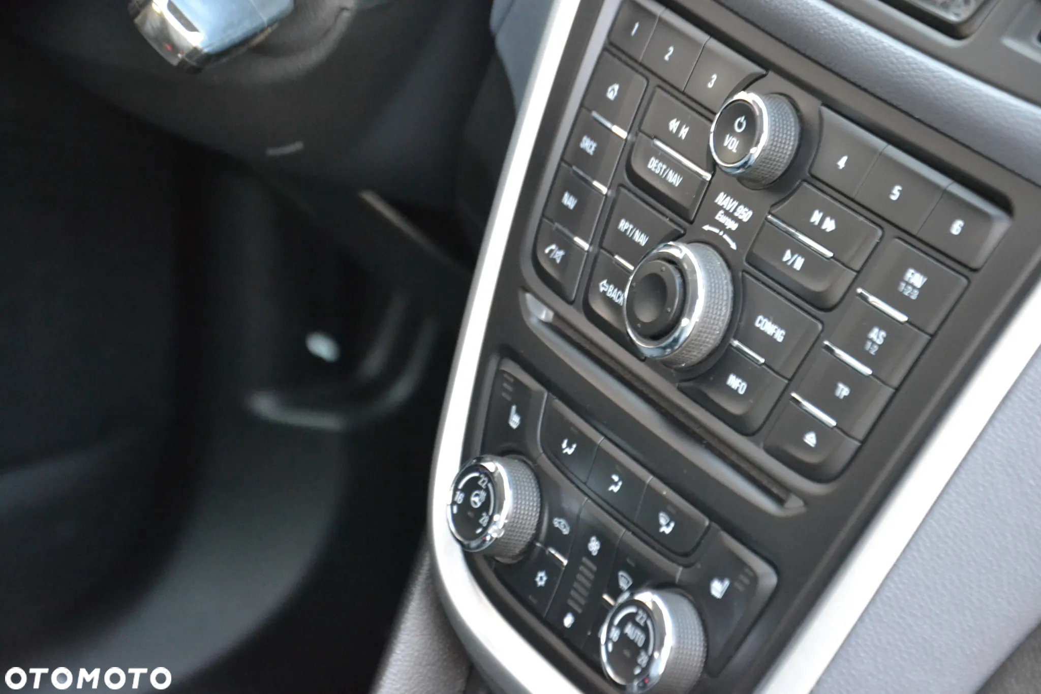 Opel Mokka 1.6 CDTI Cosmo S&S - 8