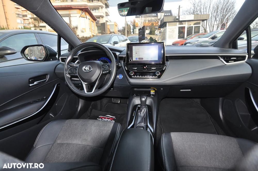 Toyota Corolla 1.8 Hybrid Touring Sports Business Edition - 5