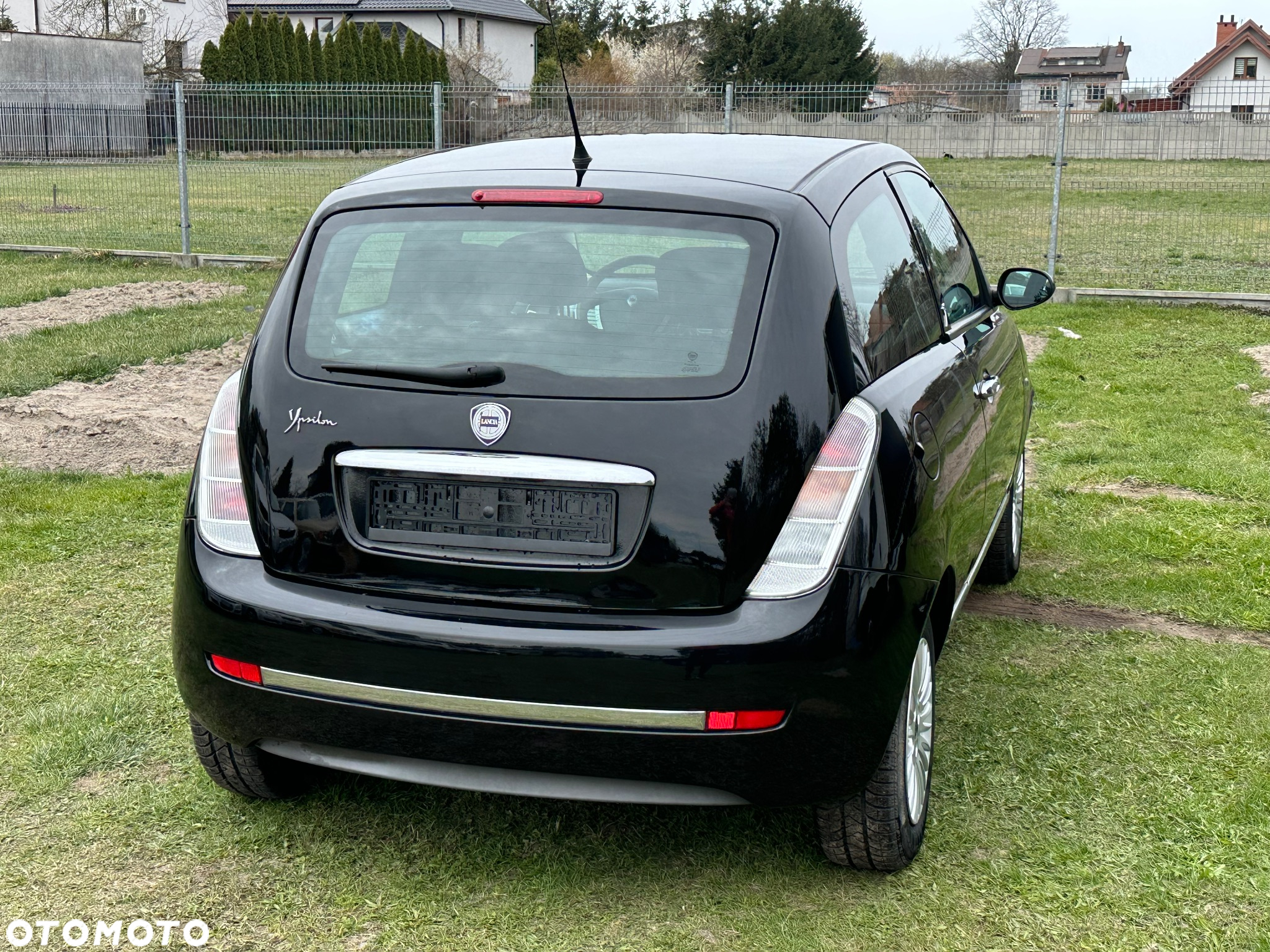 Lancia Ypsilon 1.2 8v - 6