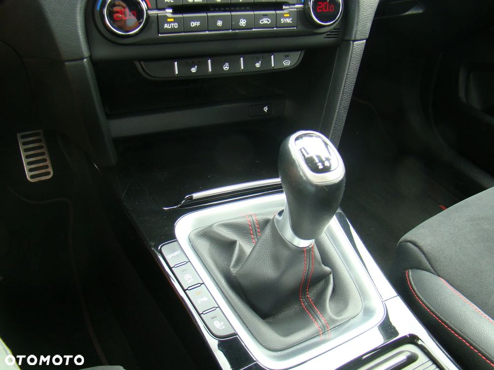 Kia ProCeed 1.6 T-GDI OPF GT - 30