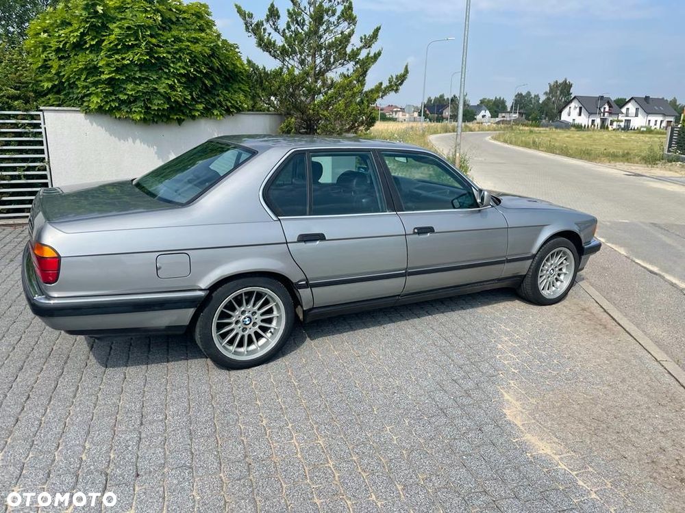 BMW Seria 7 - 5