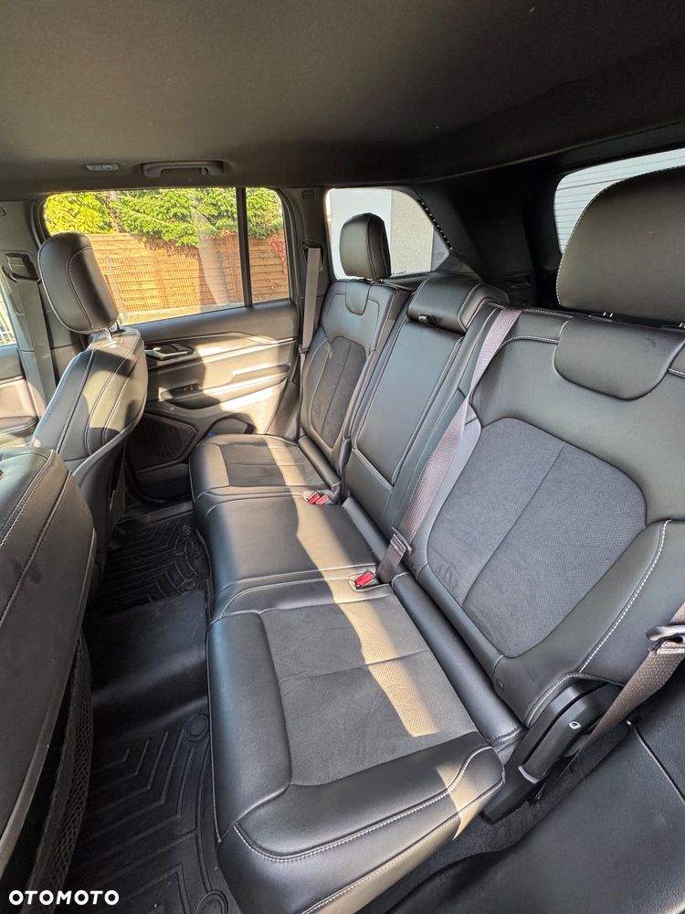 Jeep Grand Cherokee - 15