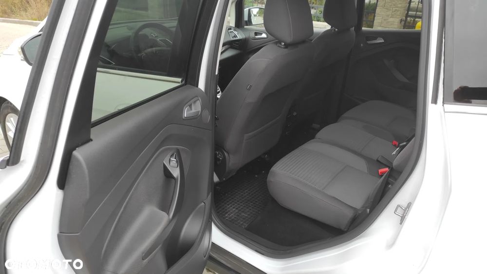 Ford C-MAX 2.0 TDCi Start-Stop-System Titanium - 11